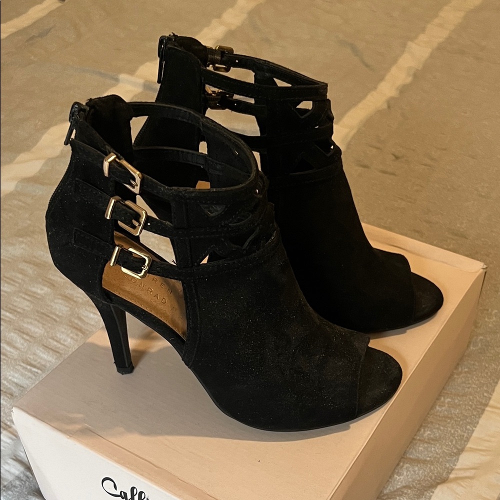 LC Lauren Conrad Black Peep-Toe Heels